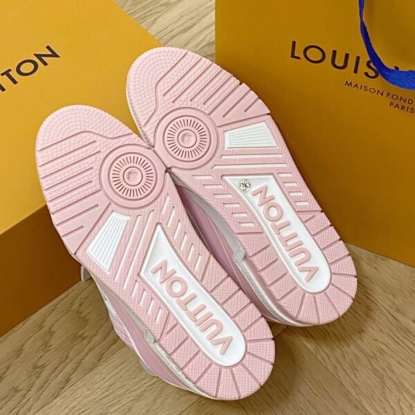 Louis Vuiton sneaker 2025072005