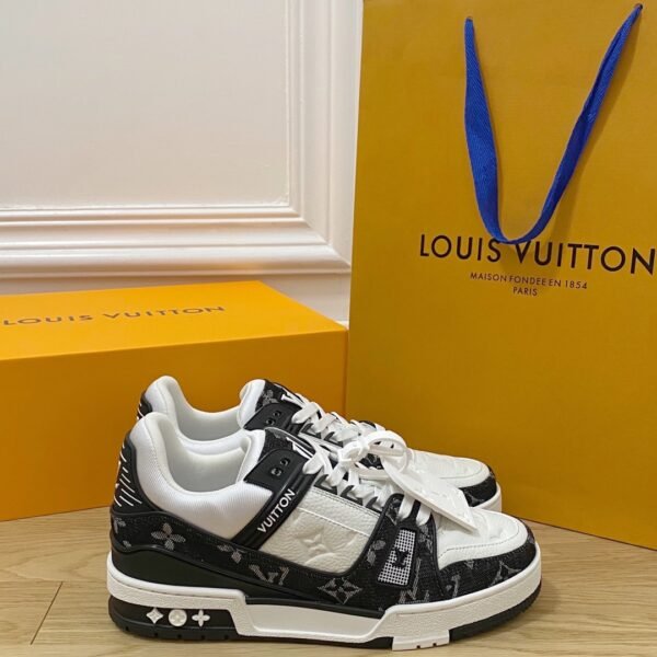 Louis Vuiton sneaker 2025072006