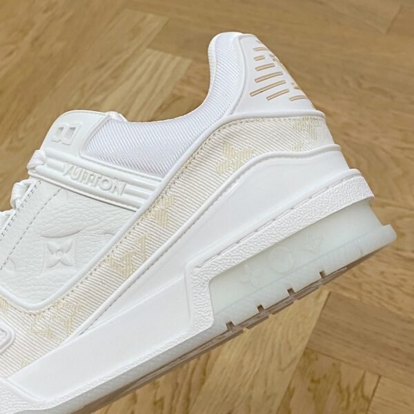 Louis Vuiton sneaker 2025072007