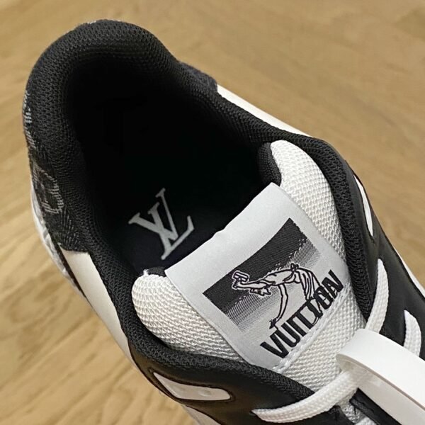Louis Vuiton sneaker 2025072024