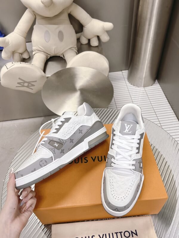 Louis Vuiton sneaker 2025072032