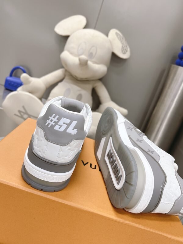Louis Vuiton sneaker 2025072032