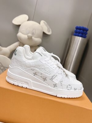 Louis Vuiton sneaker 2025072033