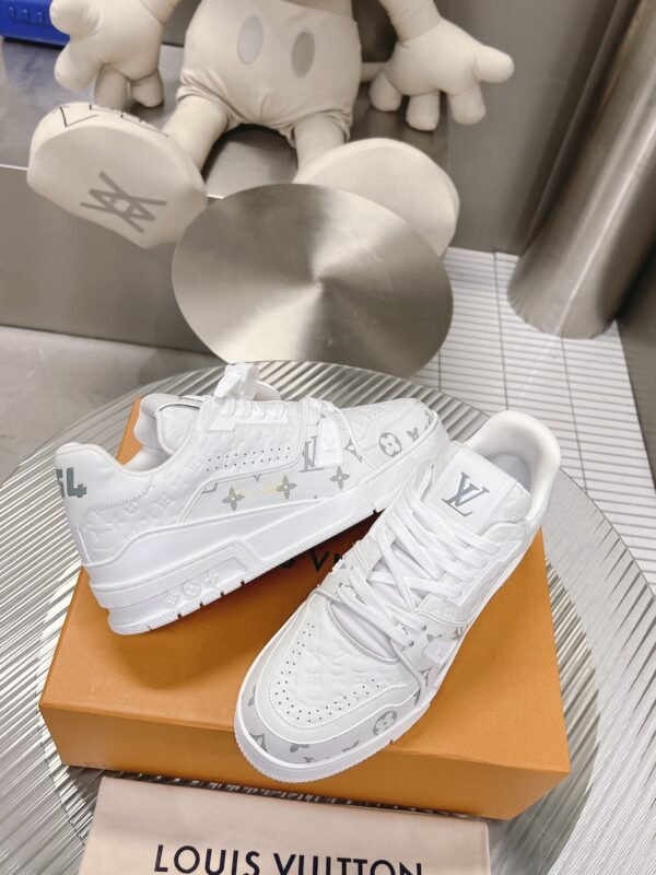 Louis Vuiton sneaker 2025072033