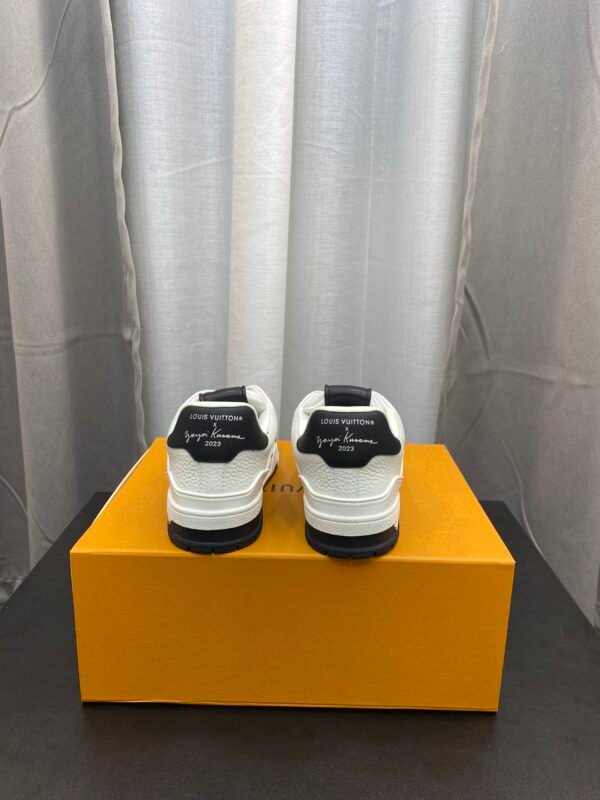 Louis Vuiton sneaker 2025072038