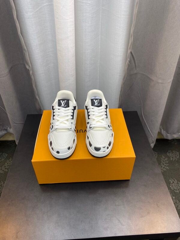 Louis Vuiton sneaker 2025072038