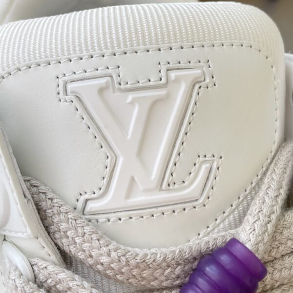 Louis Vuiton sneaker 2025072047