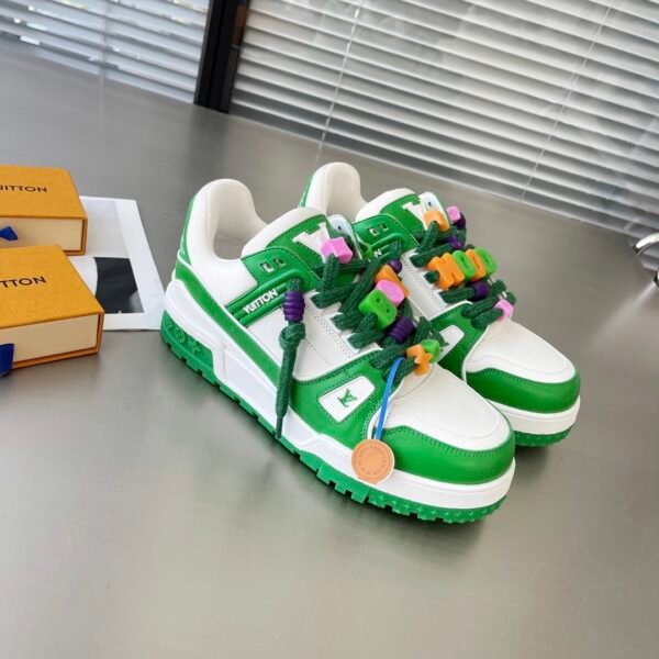 Louis Vuiton sneaker 2025072048