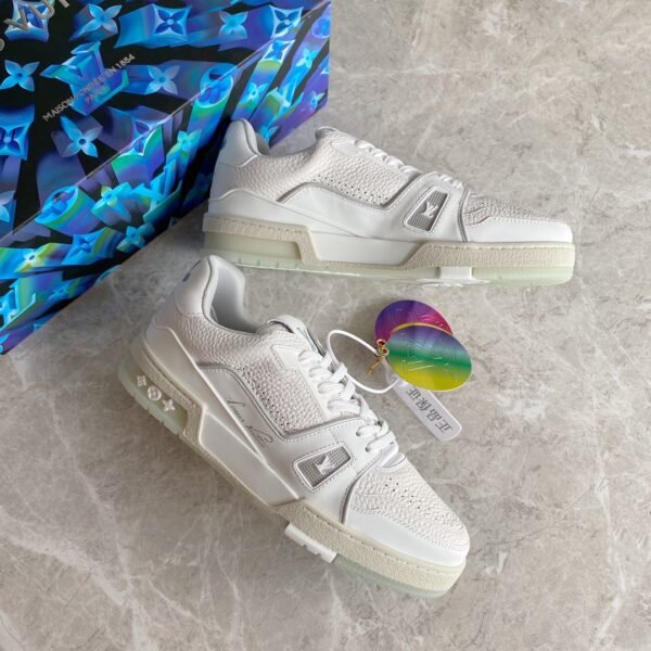 Louis Vuiton sneaker 2025072051