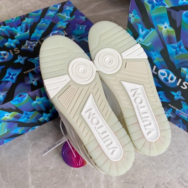 Louis Vuiton sneaker 2025072051