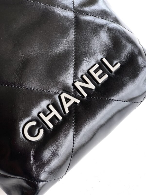 Chanel Black Quilted Calfskin Leather Chanel 22 Mini Bag