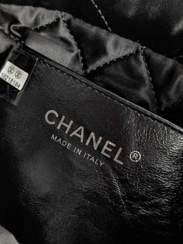 Chanel Black Quilted Calfskin Leather Chanel 22 Mini Bag