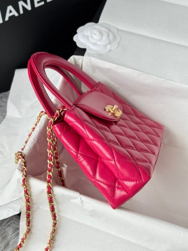 Chanel MM Kelly Shopper Dark Pink Handle Bags