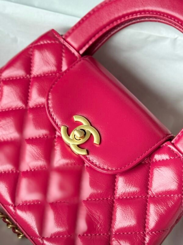 Chanel MM Kelly Shopper Dark Pink Handle Bags