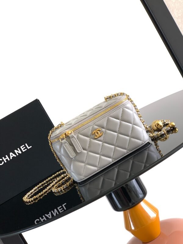 Chanel Grey Lambskin Quilted Small CC Dynasty Vanity Case With Chain [Metal ball series]