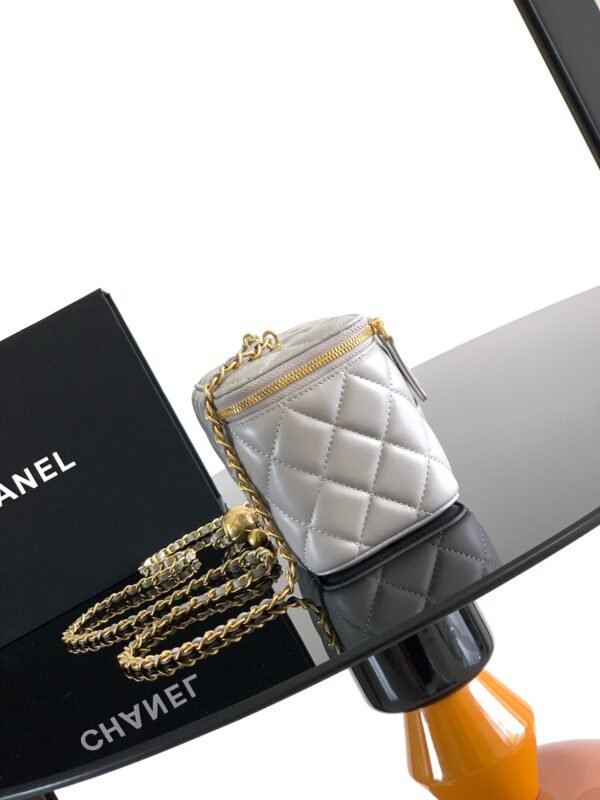 Chanel Grey Lambskin Quilted Small CC Dynasty Vanity Case With Chain [Metal ball series]
