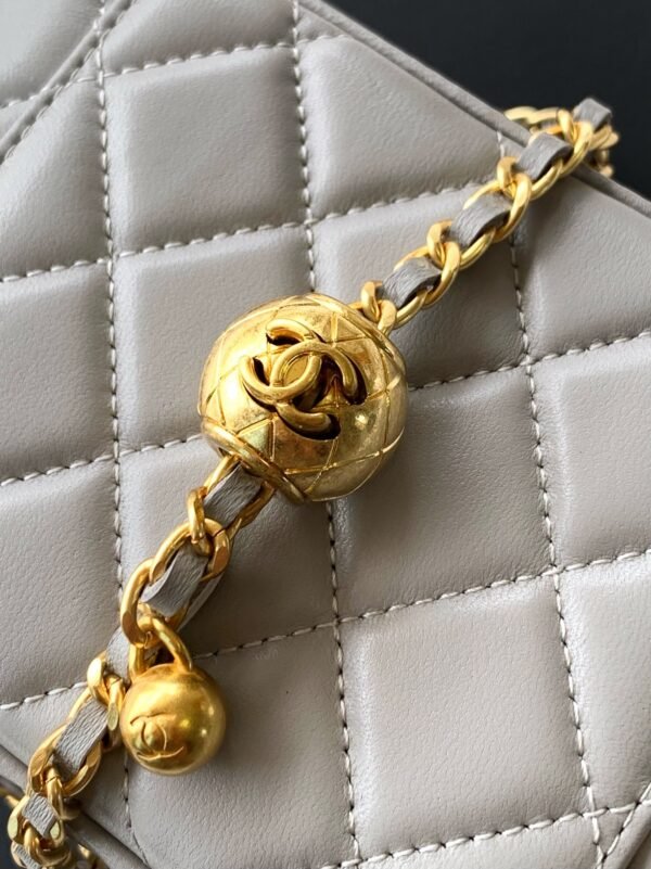 Chanel Grey Lambskin Quilted Small CC Dynasty Vanity Case With Chain [Metal ball series]