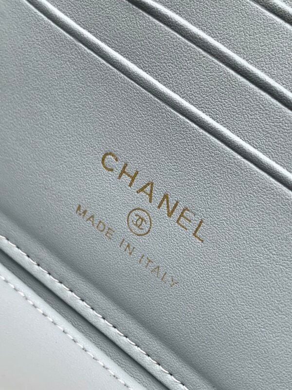 Chanel Green Lambskin Quilted Small CC Dynasty Vanity Case With Chain