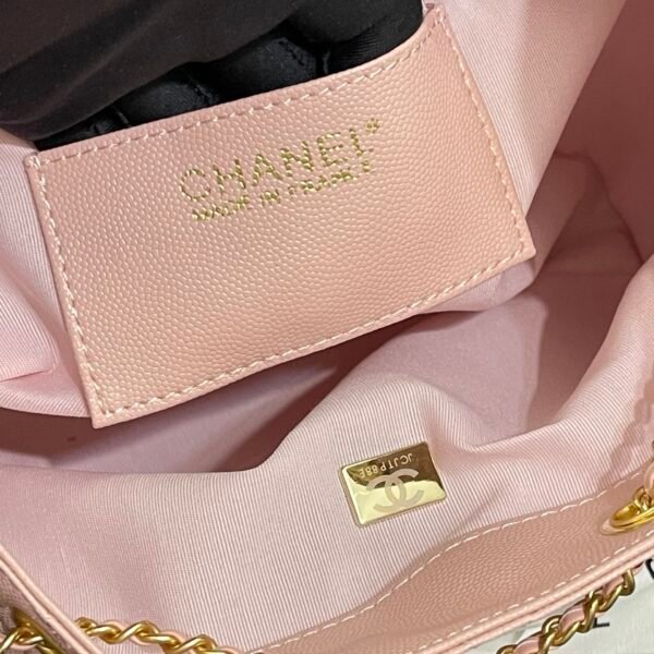 Chanel 25 Small Handbag Grained Calfskin & Gold-Tone Metal Light Pink