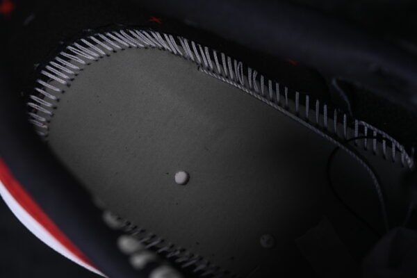 Jordan 1 Retro Low OG Banned IW6276-001