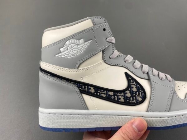 Dior x Air Jordan 1 Retro High Dior CN8607-002