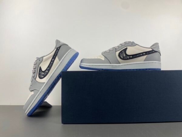 Dior x Air Jordan 1 Retro High Premium CV0343-100