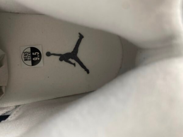 Jordan 5 Retro Wolf Grey (2026) DD0587-002