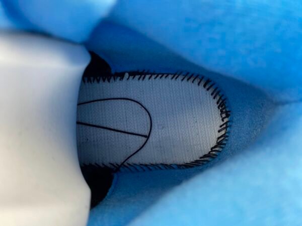 Jordan 5 Retro Black University Blue (2026) DD0587-008