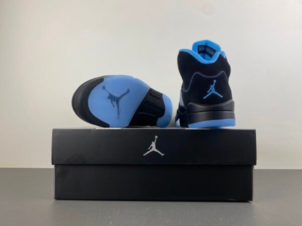 Jordan 5 Retro Black University Blue (2026) DD0587-008