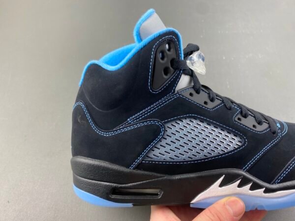 Jordan 5 Retro Black University Blue (2026) DD0587-008