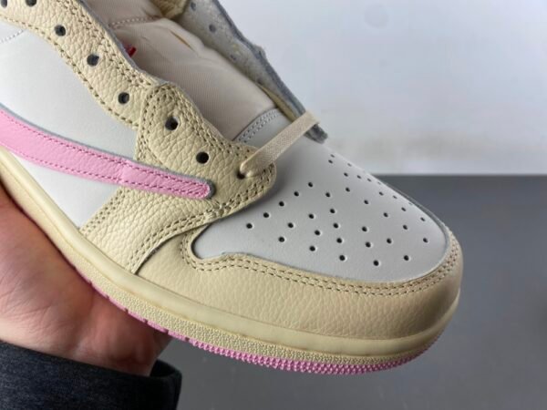 Jordan 1 Retro Low OG SP Travis Scott Shy Pink  IQ7604-100