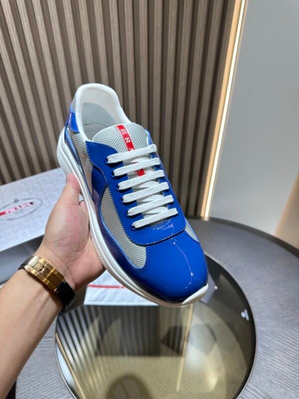 Prada Sneaker 26093004