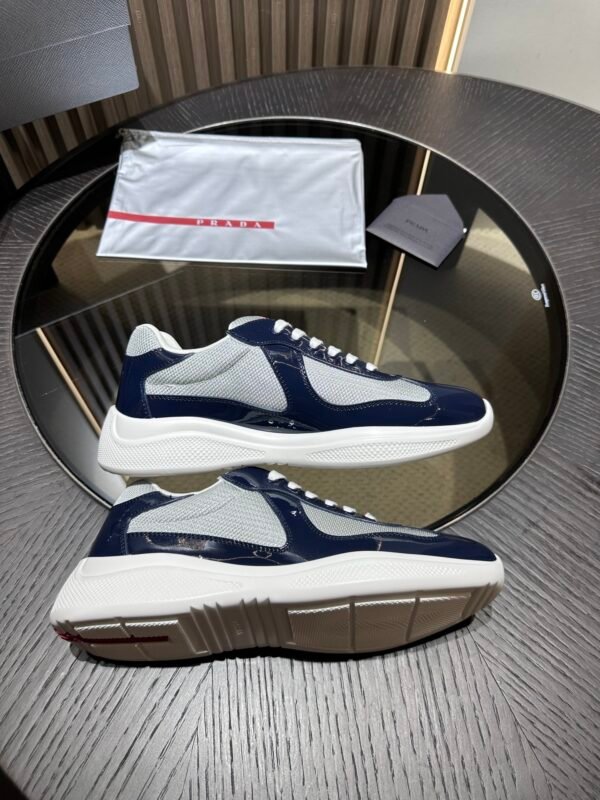 Prada Sneaker 26093005