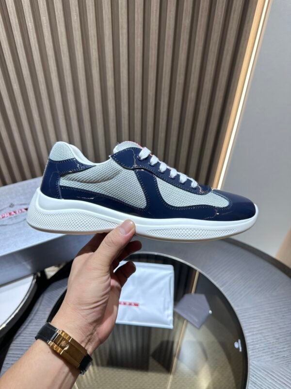 Prada Sneaker 26093005