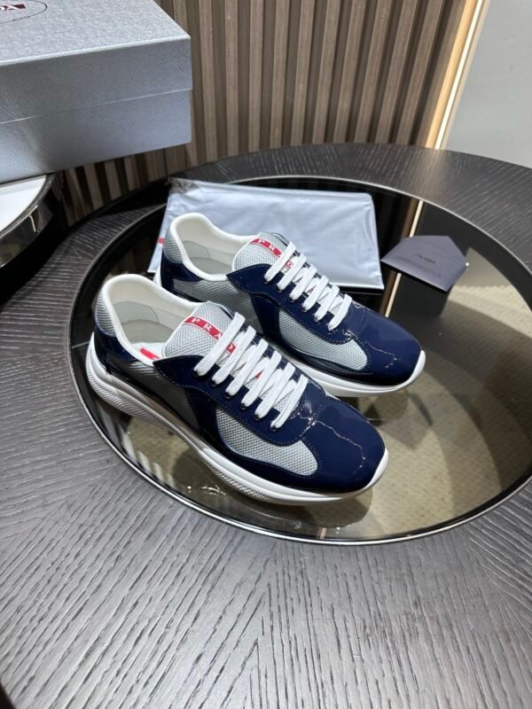 Prada Sneaker 26093005