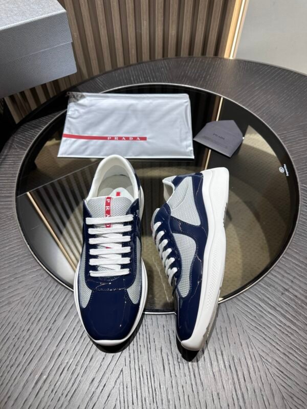 Prada Sneaker 26093005
