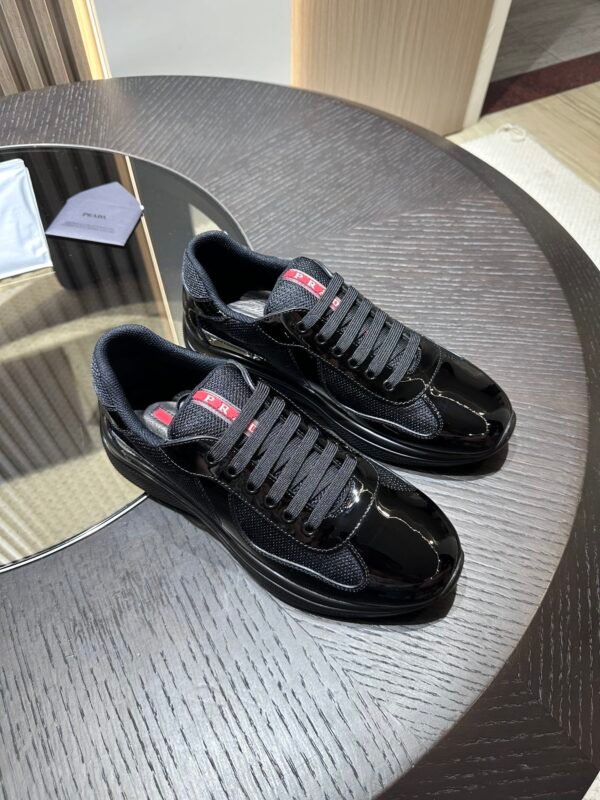 Prada Sneaker 26093006