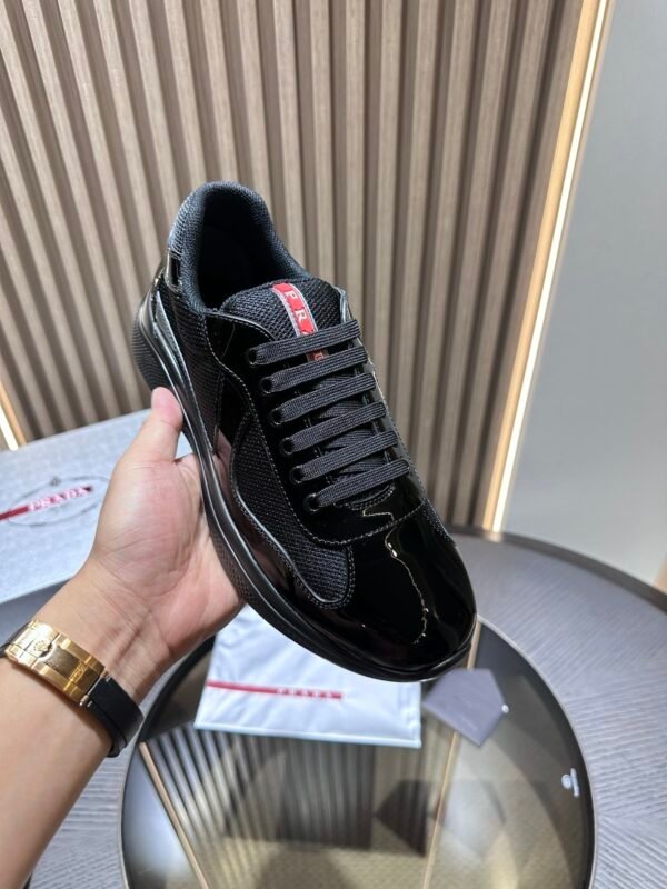 Prada Sneaker 26093006