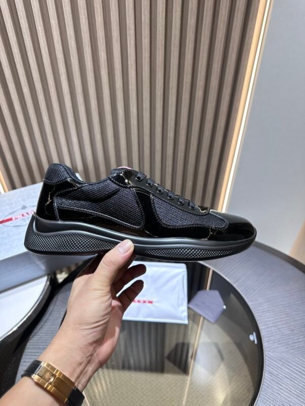 Prada Sneaker 26093006