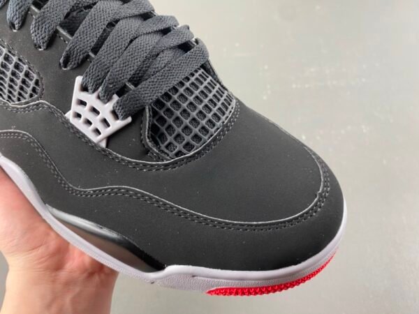 Jordan 4 Retro OG Bred (2026)  IX8180-001