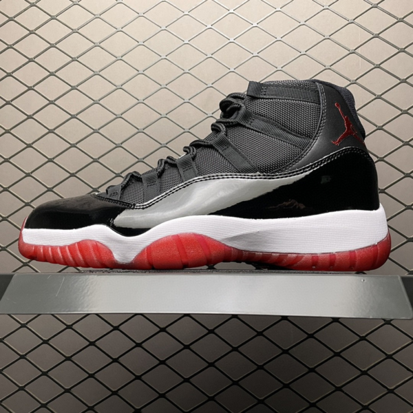 Air Jordan 11 Retro Playoffs Bred (2019)  378037-061